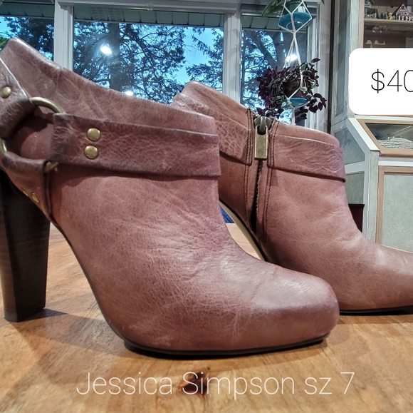 Jessica Simpson booties - Picture 1 of 2
